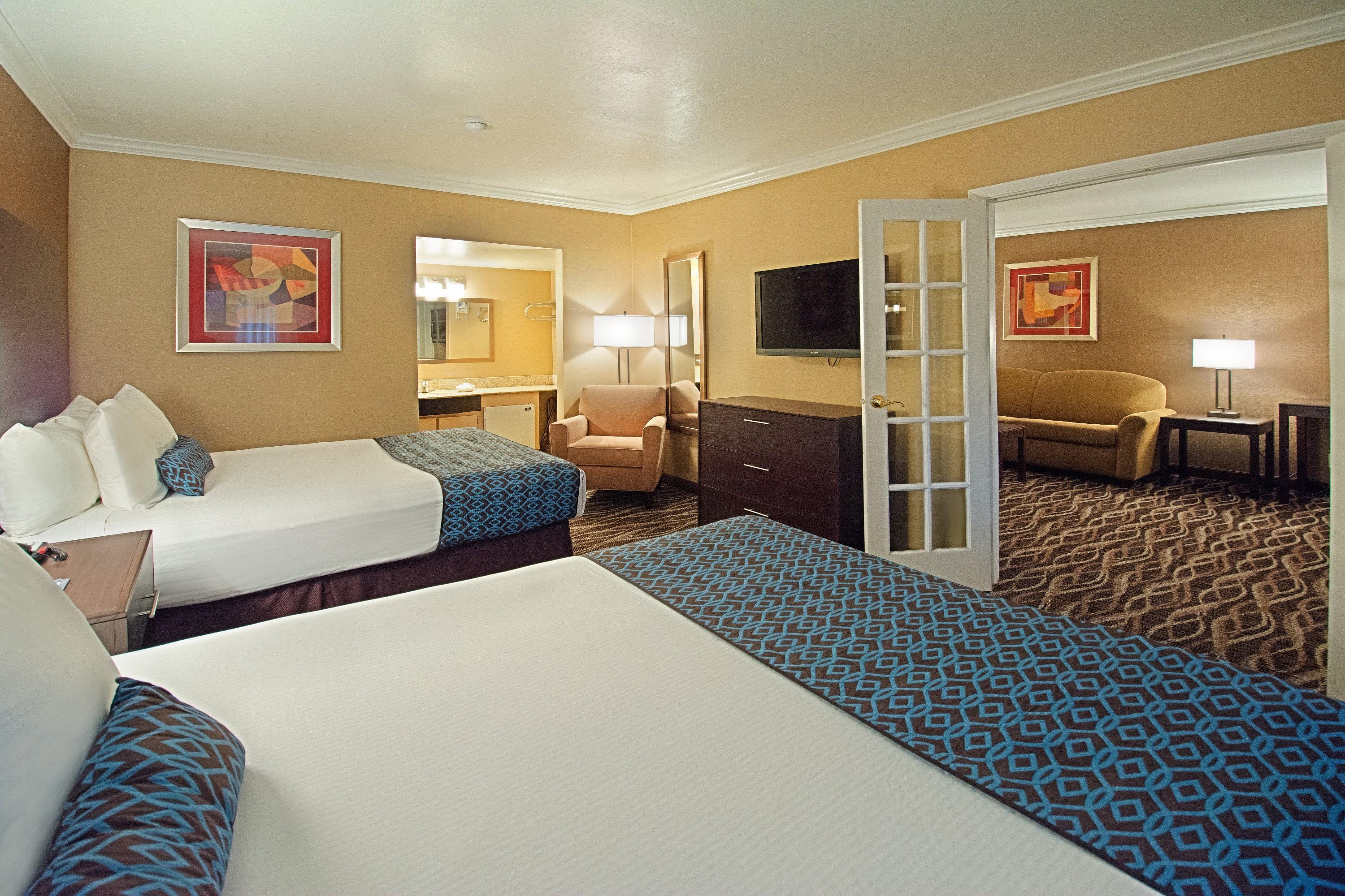 Hotel Tempe/Phoenix Airport Innsuites Hotel & Suites Exterior photo