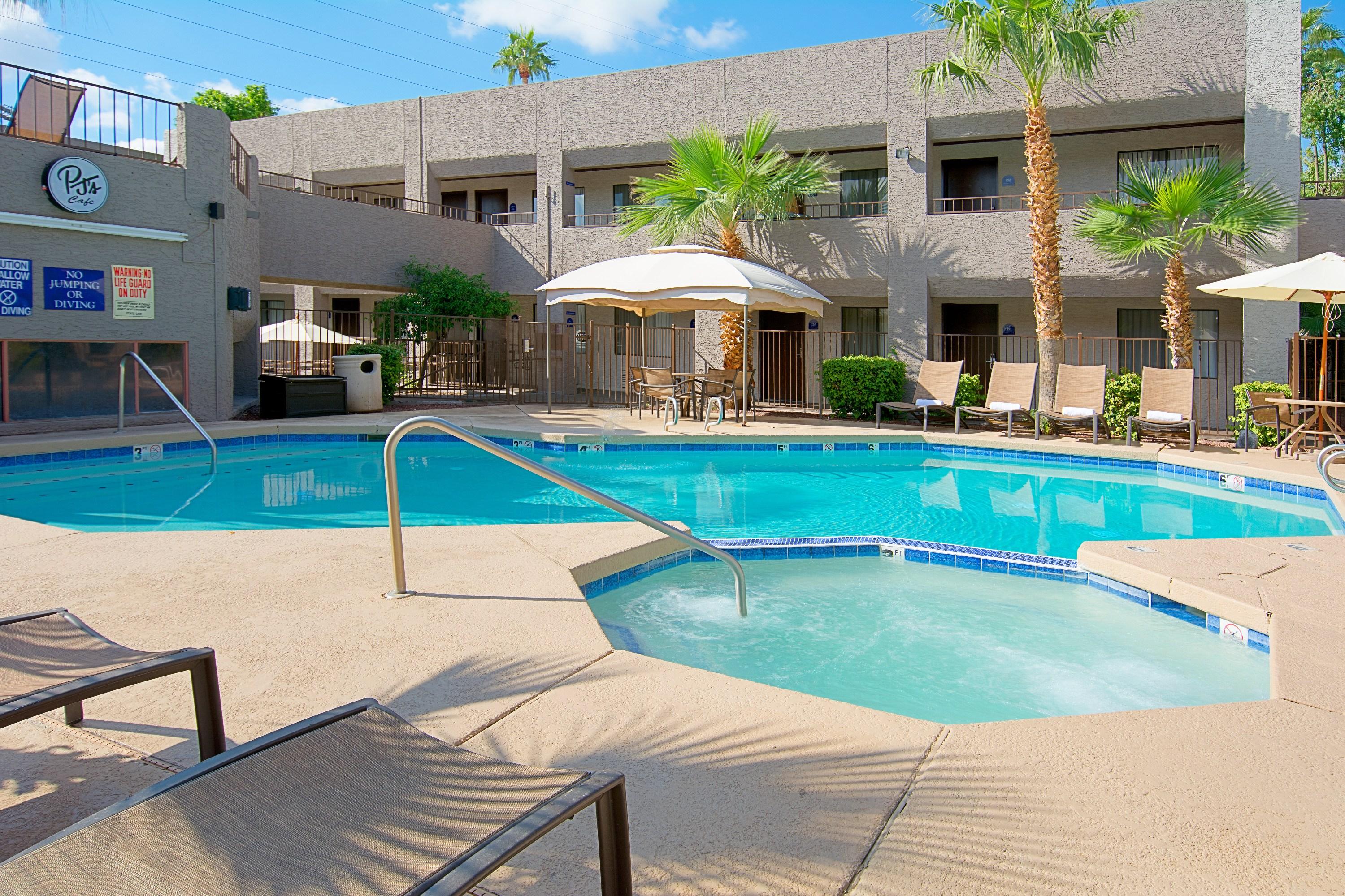 Hotel Tempe/Phoenix Airport Innsuites Hotel & Suites Exterior photo