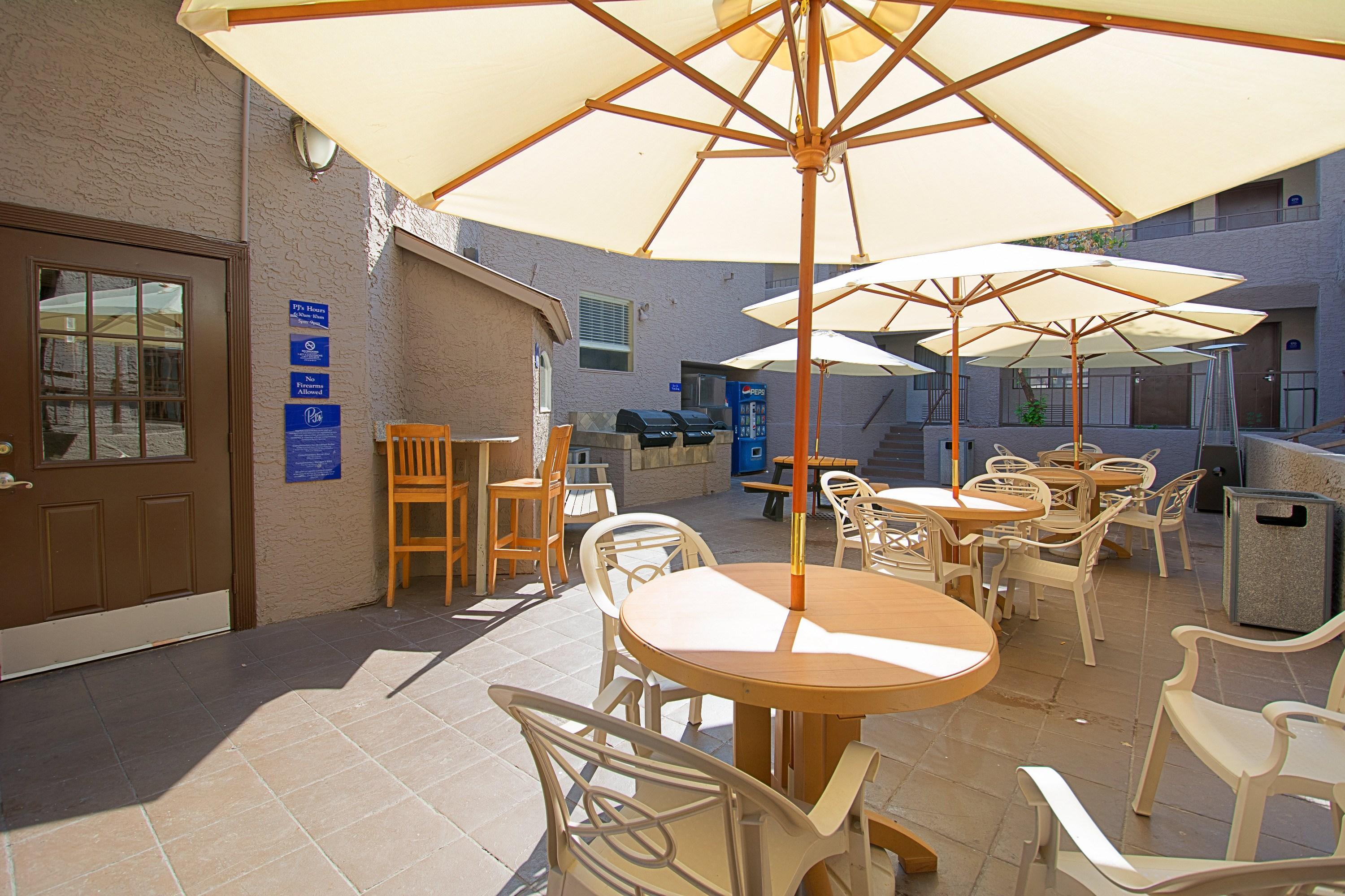 Hotel Tempe/Phoenix Airport Innsuites Hotel & Suites Exterior photo