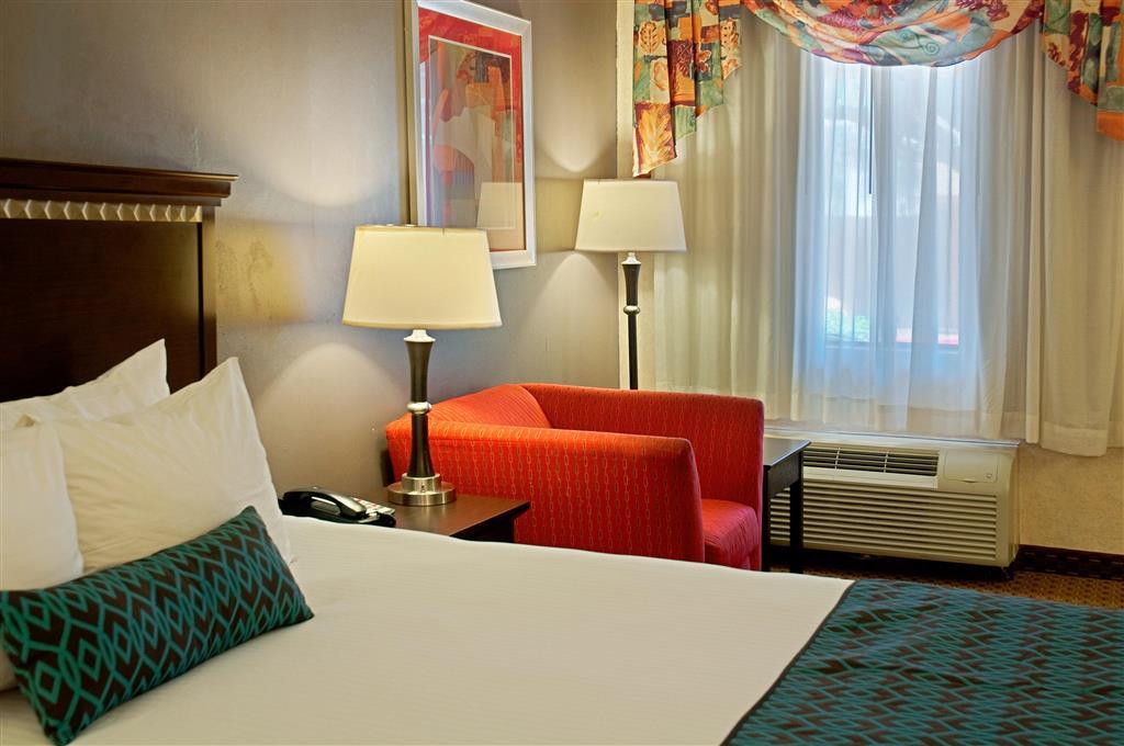 Hotel Tempe/Phoenix Airport Innsuites Hotel & Suites Exterior photo