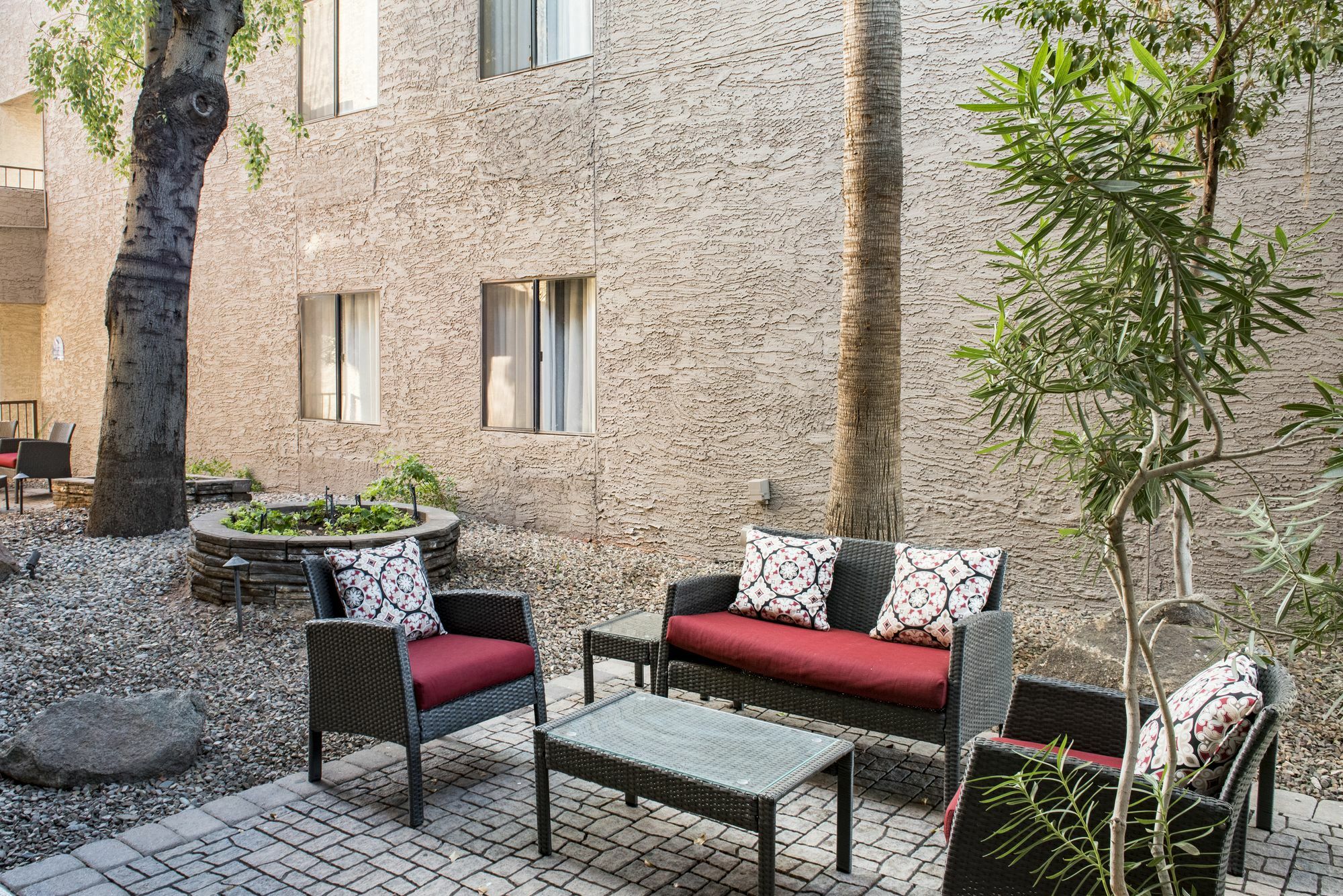 Hotel Tempe/Phoenix Airport Innsuites Hotel & Suites Exterior photo