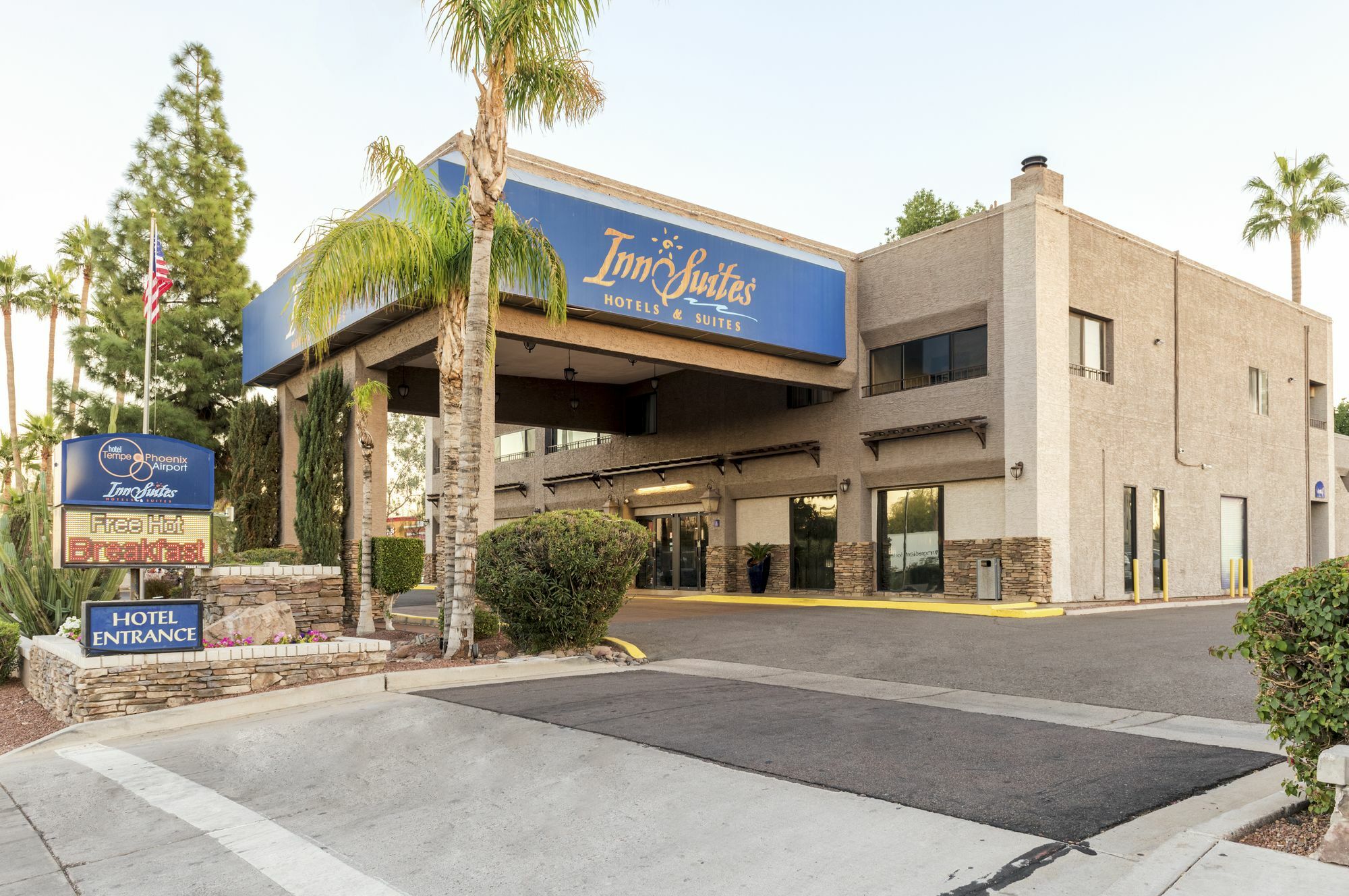 Hotel Tempe/Phoenix Airport Innsuites Hotel & Suites Exterior photo