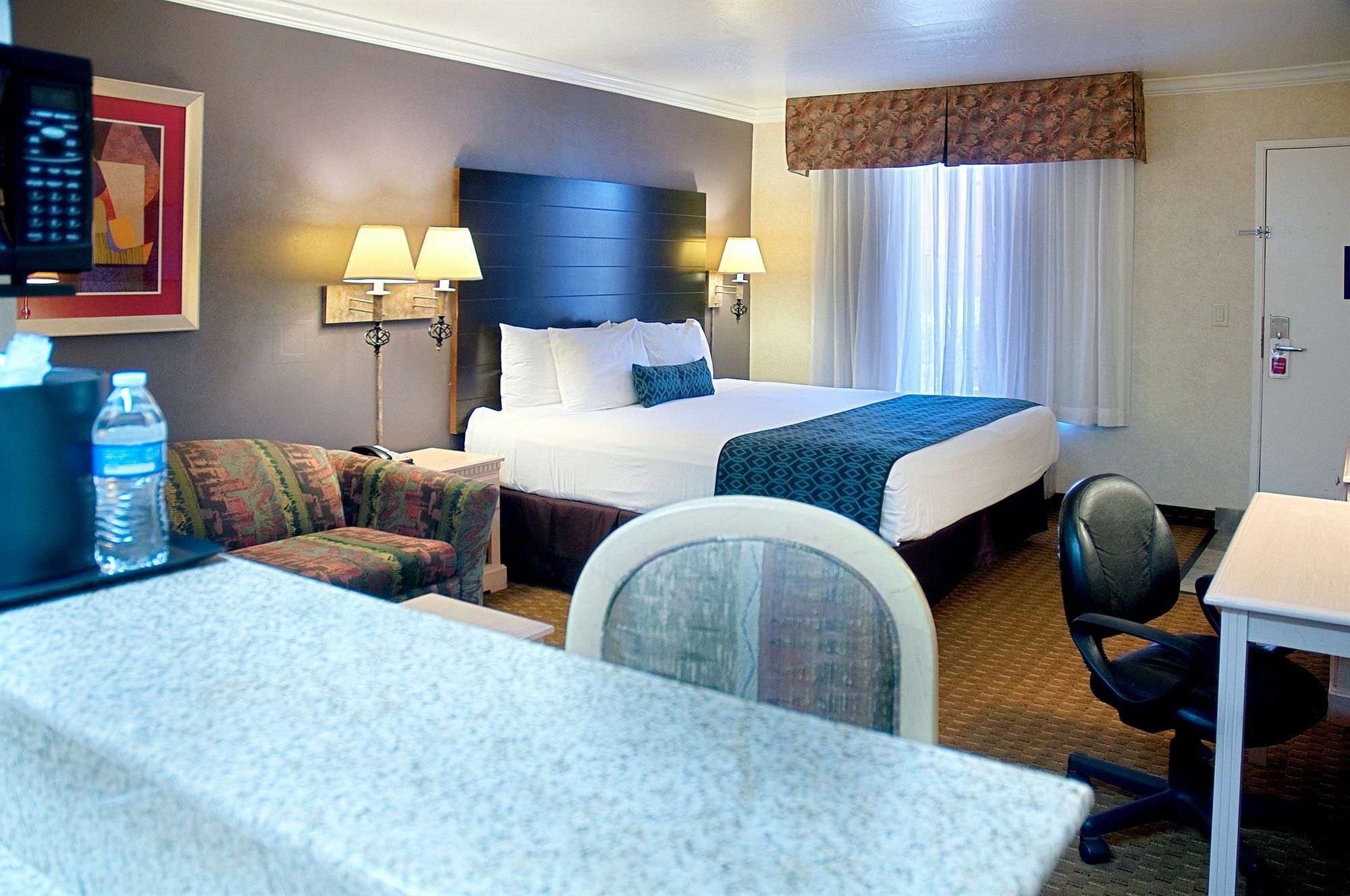 Hotel Tempe/Phoenix Airport Innsuites Hotel & Suites Exterior photo
