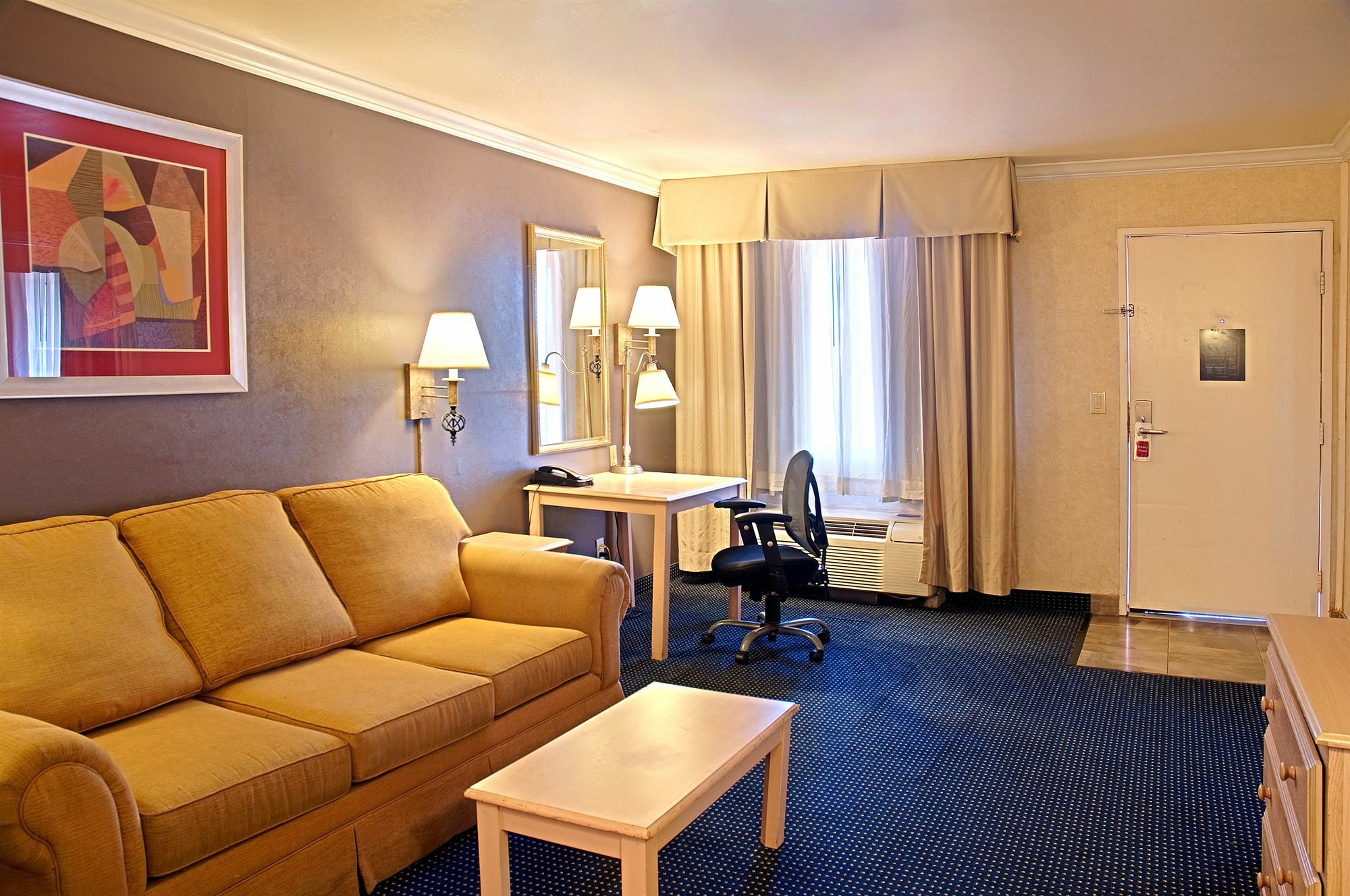 Hotel Tempe/Phoenix Airport Innsuites Hotel & Suites Exterior photo